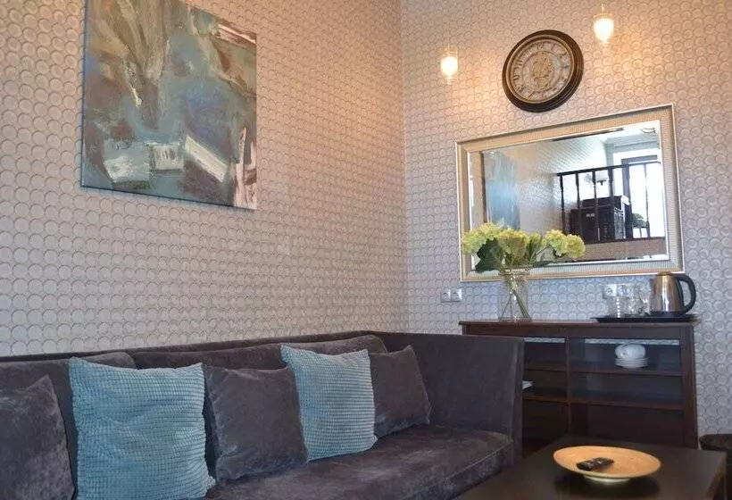 Auberge Hôtelière Khanuma