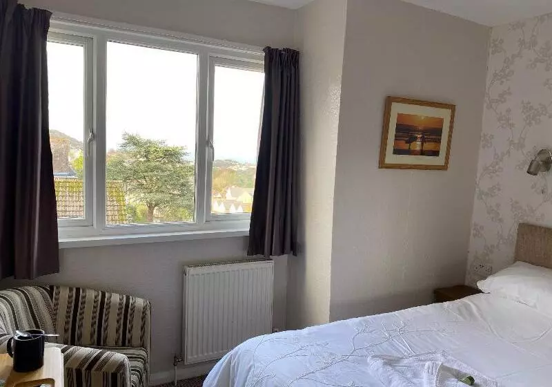 ホテル Cairn House