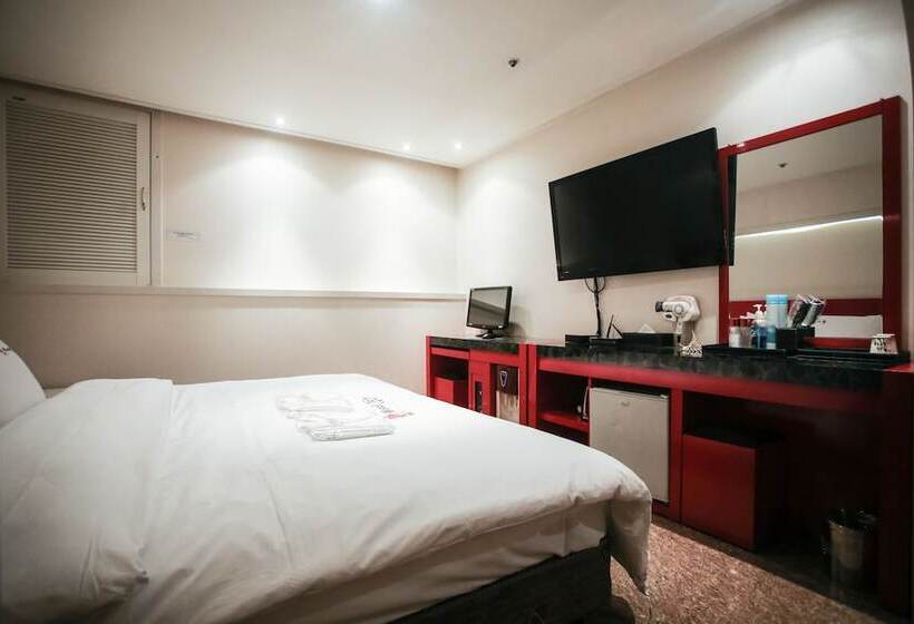 בית מלון כפרי Yein