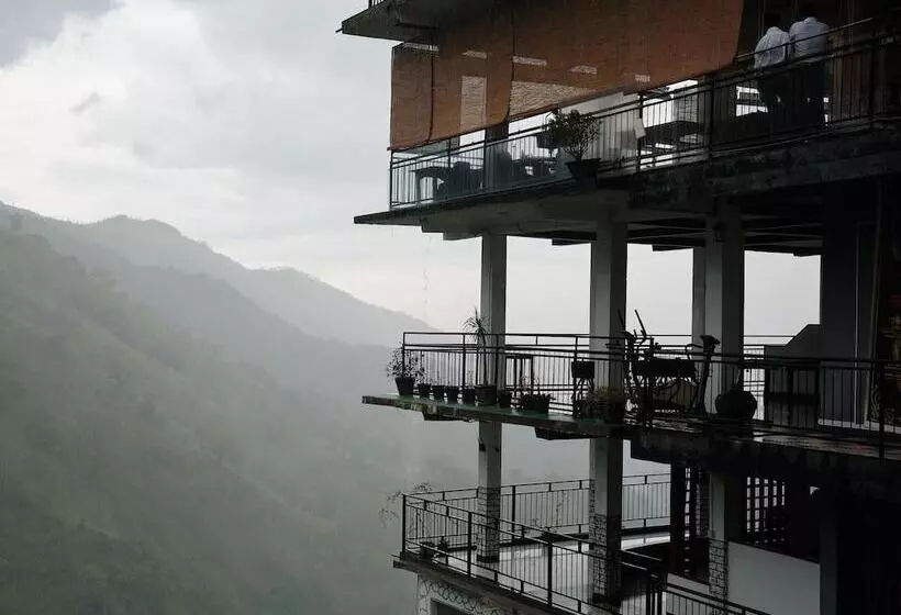 Hotel Ella Mount Heaven