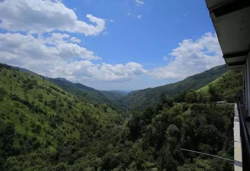 Hotel Ella Mount Heaven