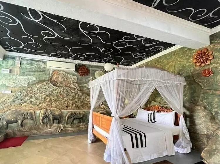 Hotel Ella Mount Heaven