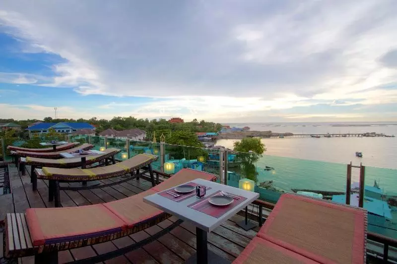 Отель Kroque Boutique & Bistro