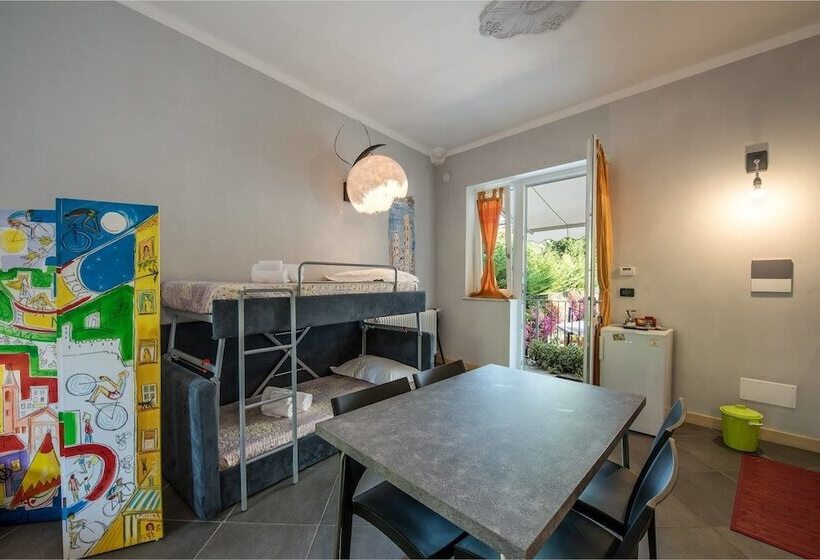 בית מלון כפרי La Pajassa