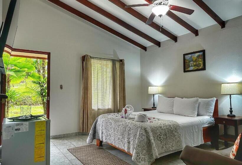 酒店 Loma Real Hot Springs Bed & Breakfast