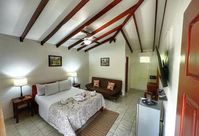 酒店 Loma Real Hot Springs Bed & Breakfast