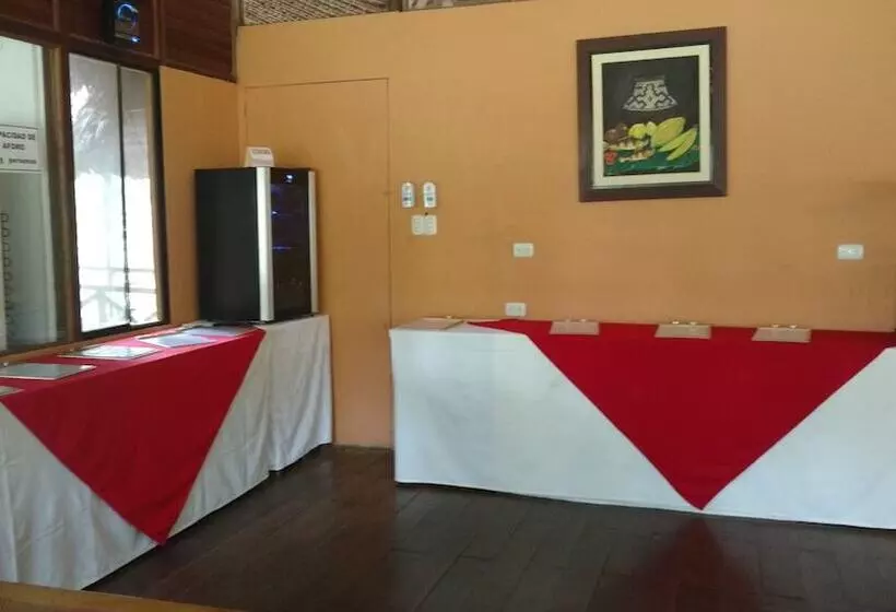 Manish Hotel Ecólogico