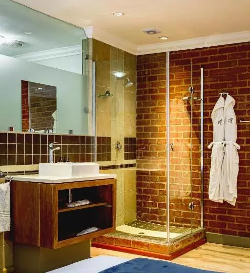 Отель Menlyn Boutique