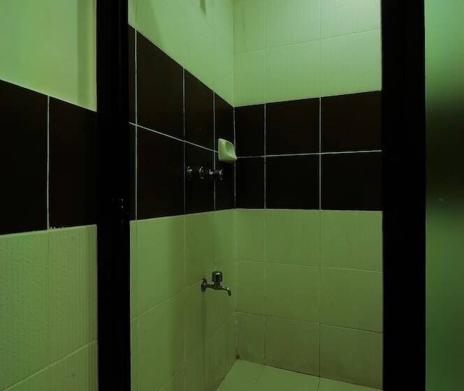 فندق Ong Bun Pension House