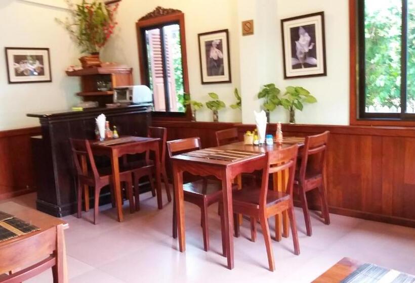 هتل Pakhongthong Villa