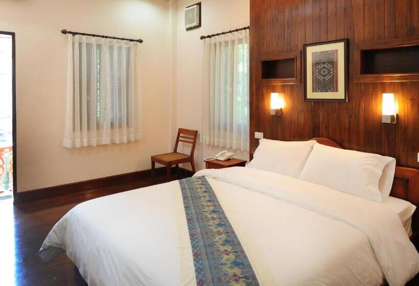 هتل Pakhongthong Villa