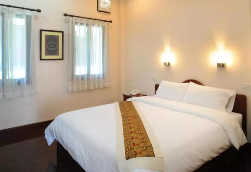 هتل Pakhongthong Villa