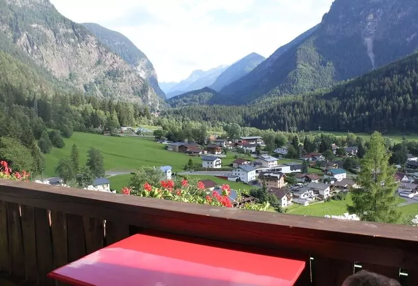 Otel Panorama Appartements Mora