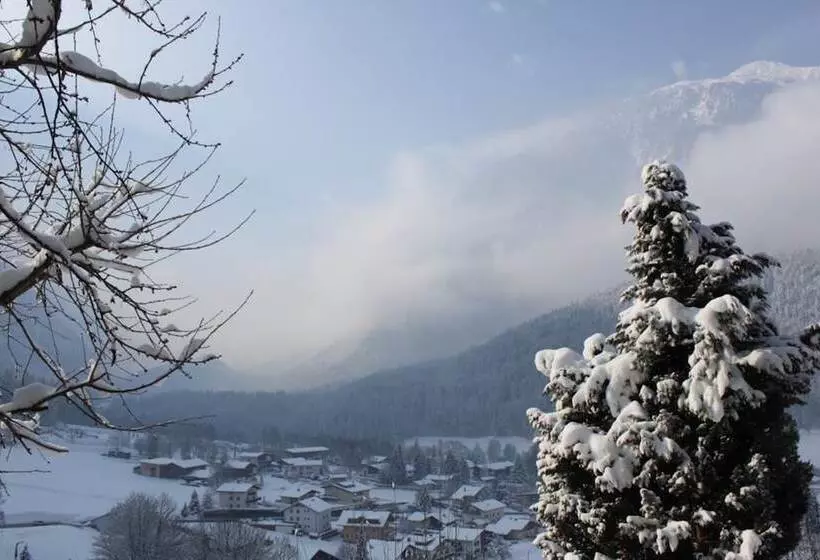 Otel Panorama Appartements Mora