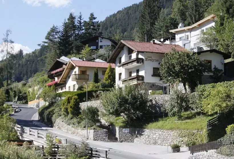 Otel Panorama Appartements Mora