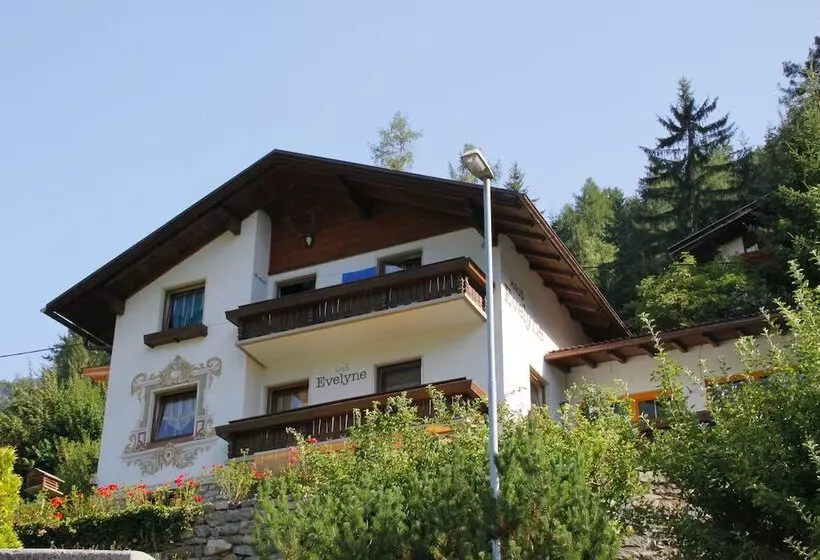 Otel Panorama Appartements Mora