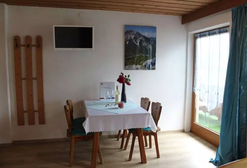 Otel Panorama Appartements Mora