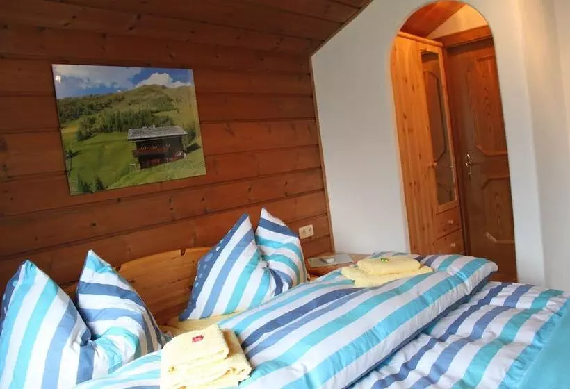 Otel Panorama Appartements Mora