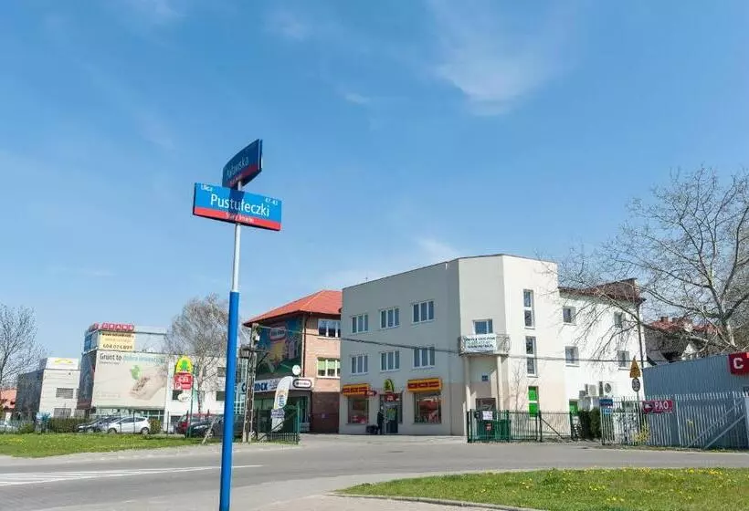 هتل Patra