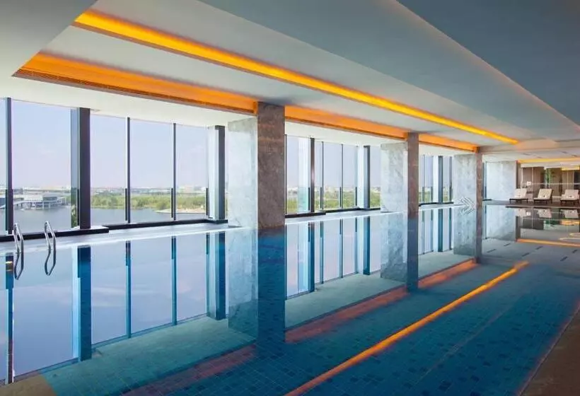 Отель Renaissance Suzhou Wujiang