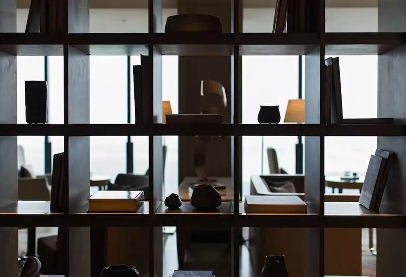 Отель Renaissance Suzhou Wujiang