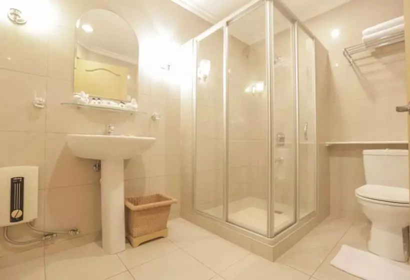 Hotel The Grand Dame