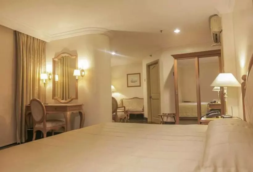 Hotel The Grand Dame