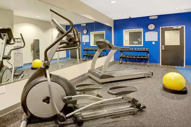 Microtel Inn & Suites By Wyndham Philadelphia Airport Ridley Park