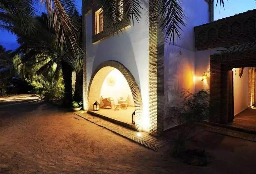 بنسيون Dar Zargouni