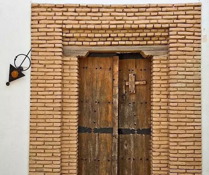 بنسيون Dar Zargouni