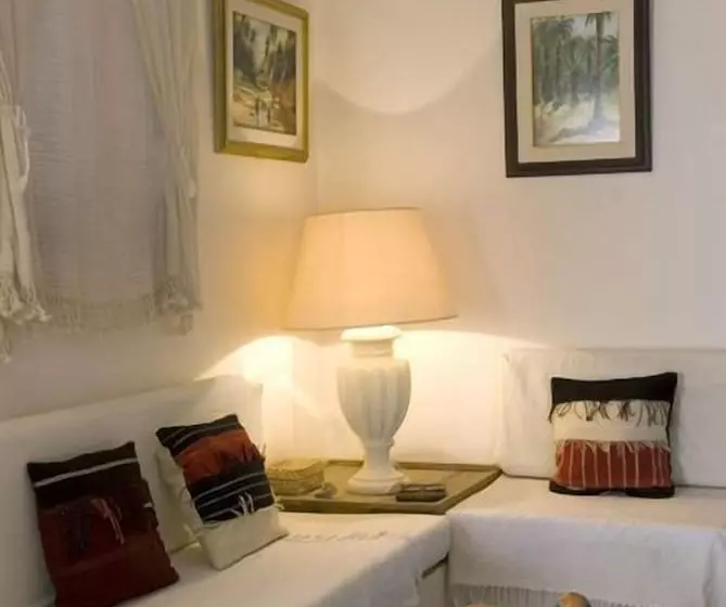 بنسيون Dar Zargouni