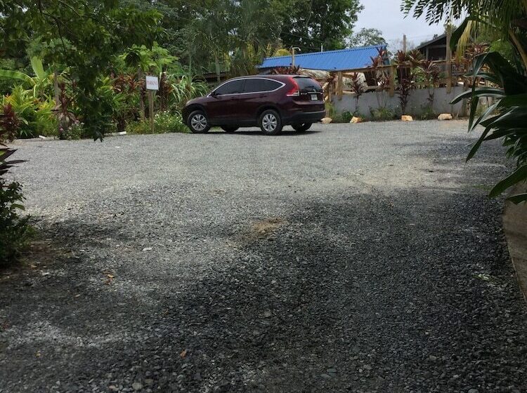 پانسیون Guava Grove Resort & Villas