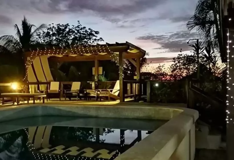 پانسیون Guava Grove Resort & Villas