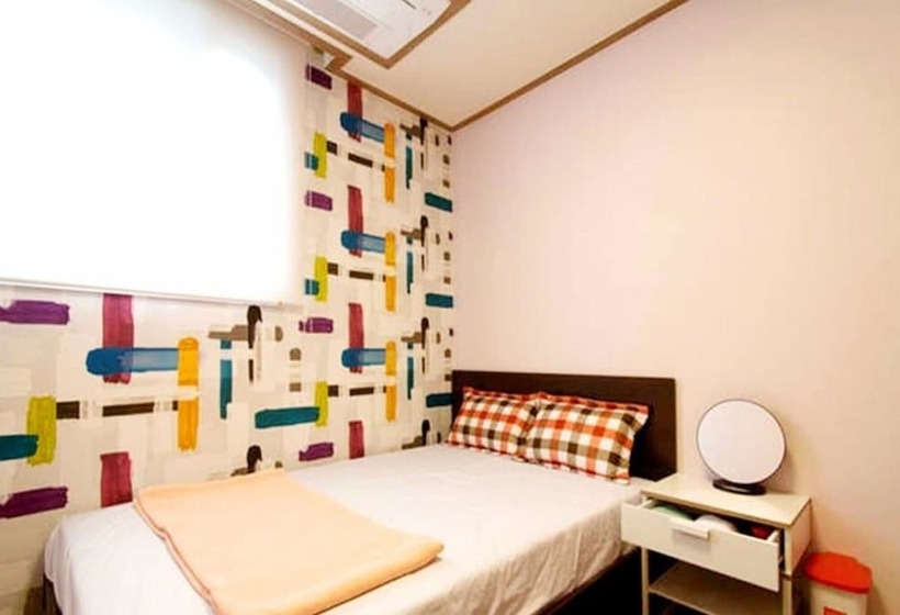 Pansiyon Itaewon Cube Guest House