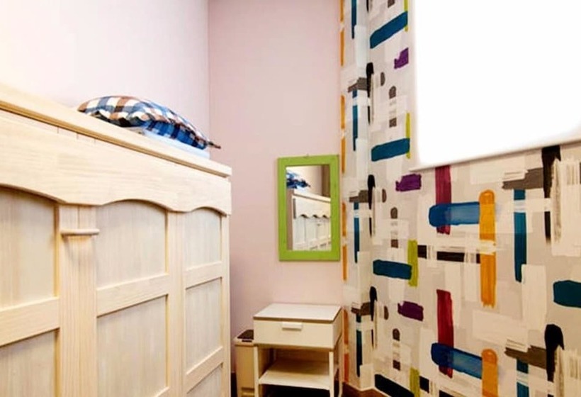 Pansiyon Itaewon Cube Guest House