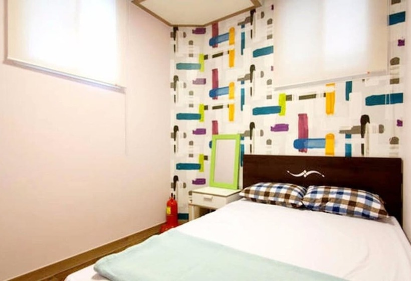 Pansiyon Itaewon Cube Guest House