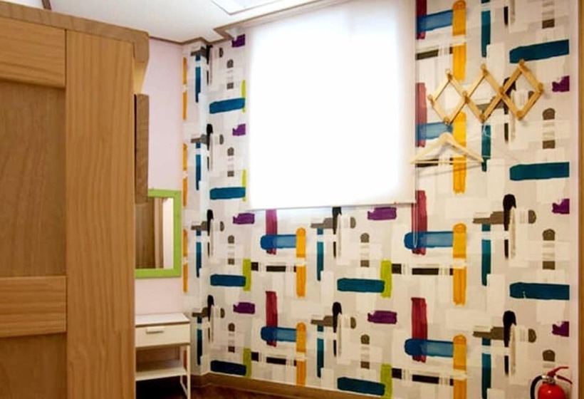 Pansiyon Itaewon Cube Guest House