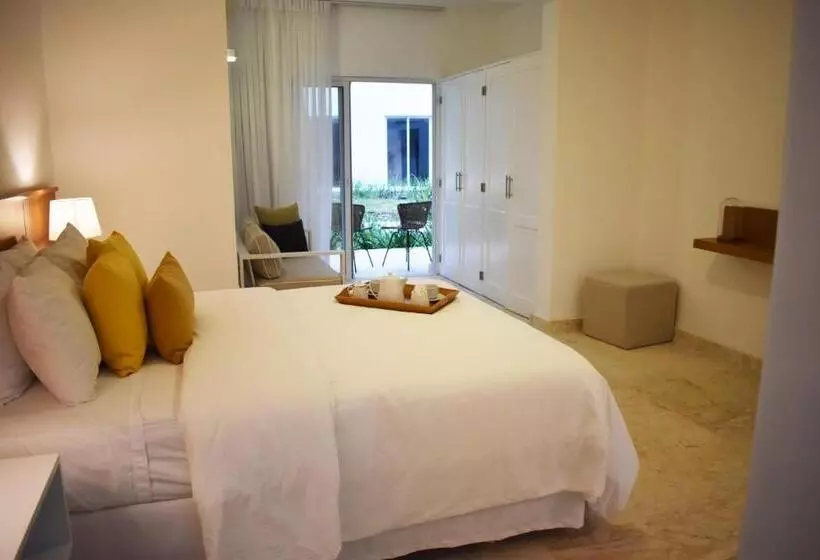 استراحتگاه Coson Bay