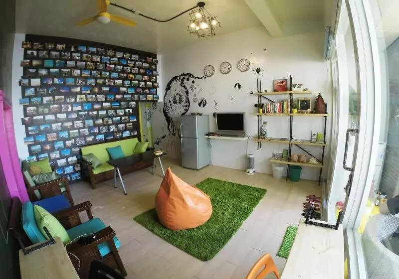 هاستل 墾丁恆春 海角42號一館泳池villa包棟