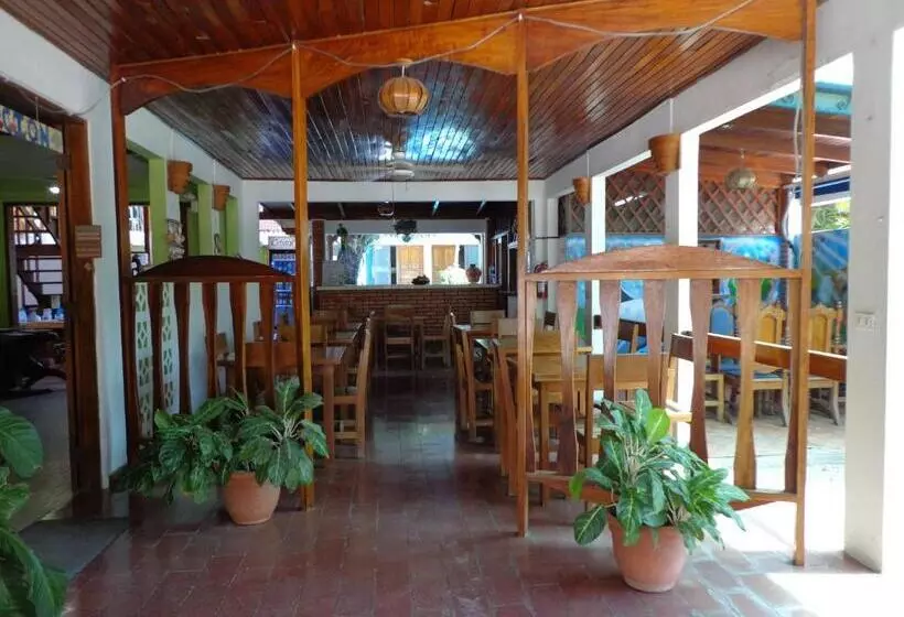 ユースホステル Casa Del Mar