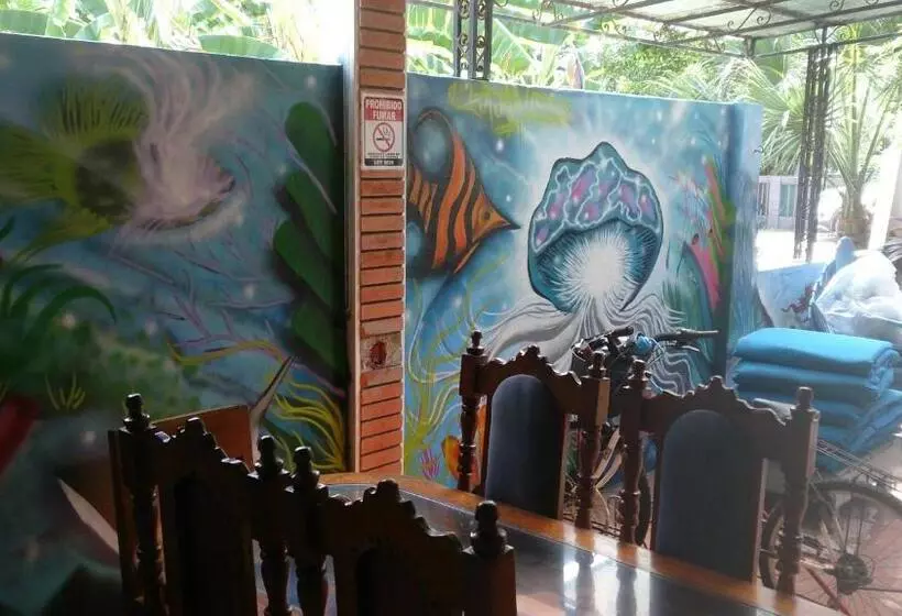 ユースホステル Casa Del Mar