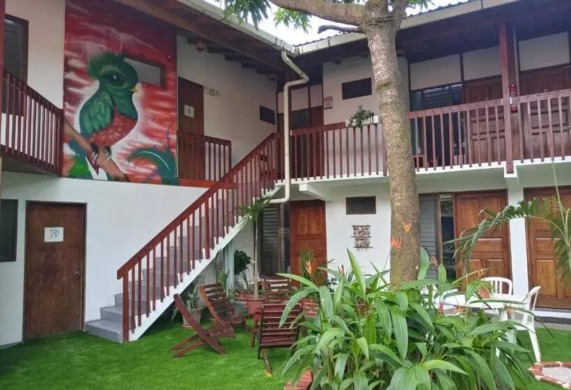 ユースホステル Casa Del Mar