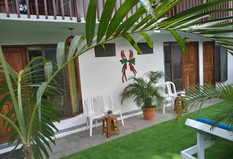 ユースホステル Casa Del Mar