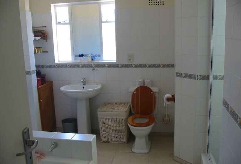 Ascot Gardens Self Catering