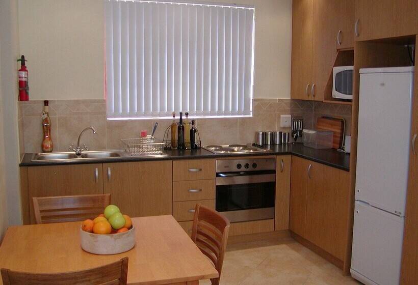 Ascot Gardens Self Catering