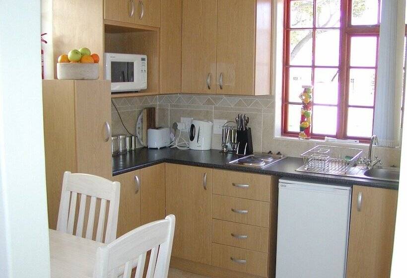 Ascot Gardens Self Catering