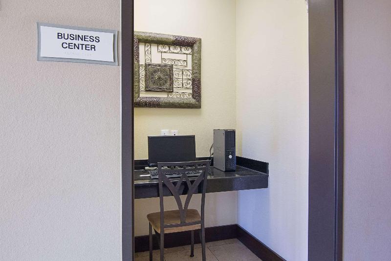 住宿加早餐  Rodeway Inn