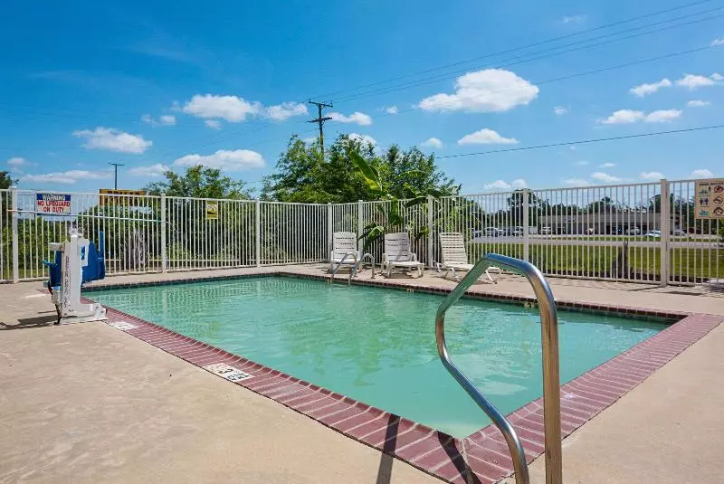 住宿加早餐 Rodeway Inn