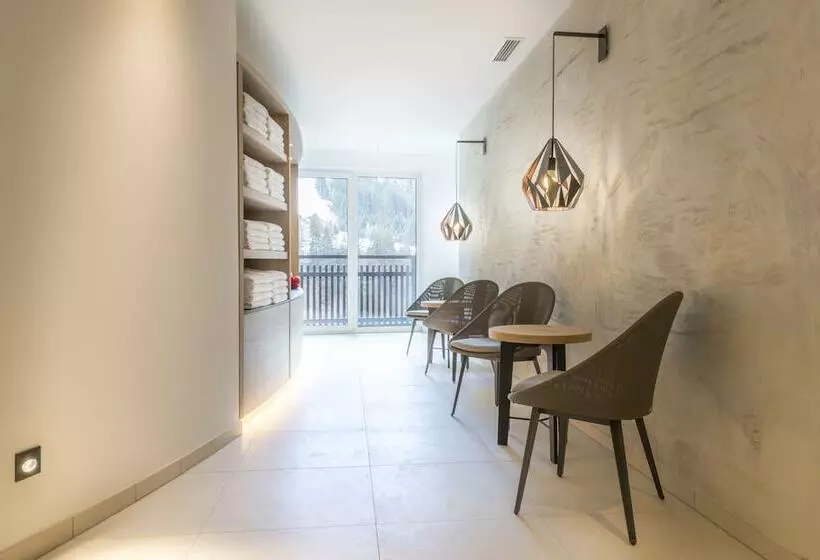 Heart Hotel Grischuna