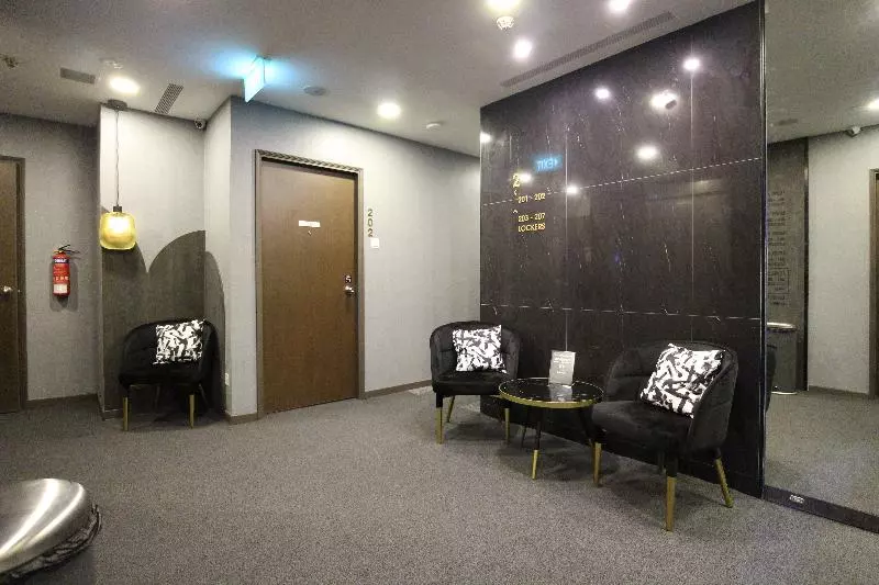 هتل St Signature Bugis Beach